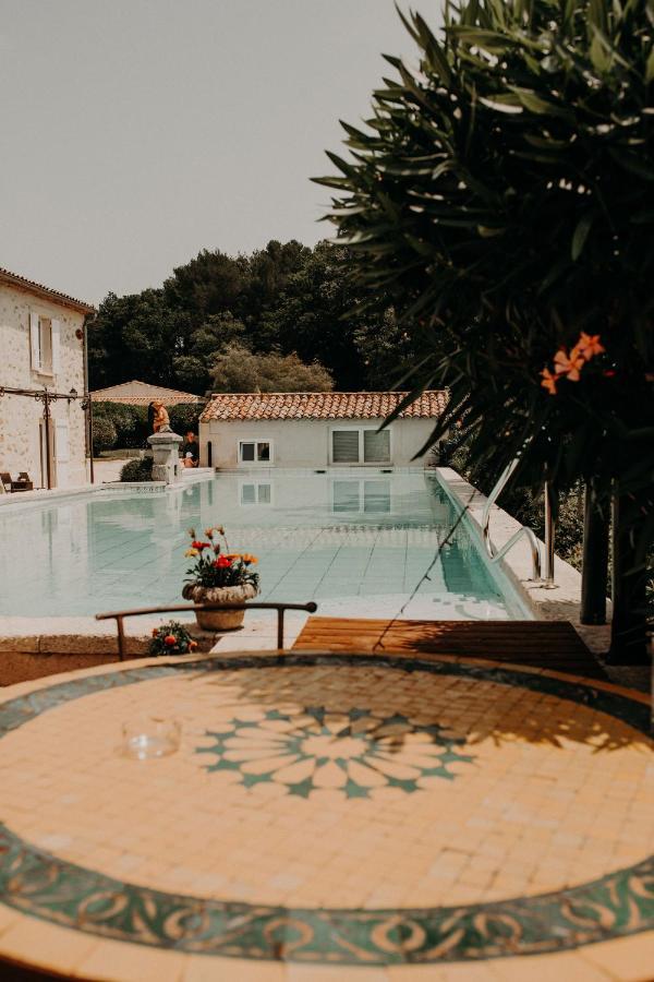 Domaine Amourella Aparthotel Lambesc Buitenkant foto